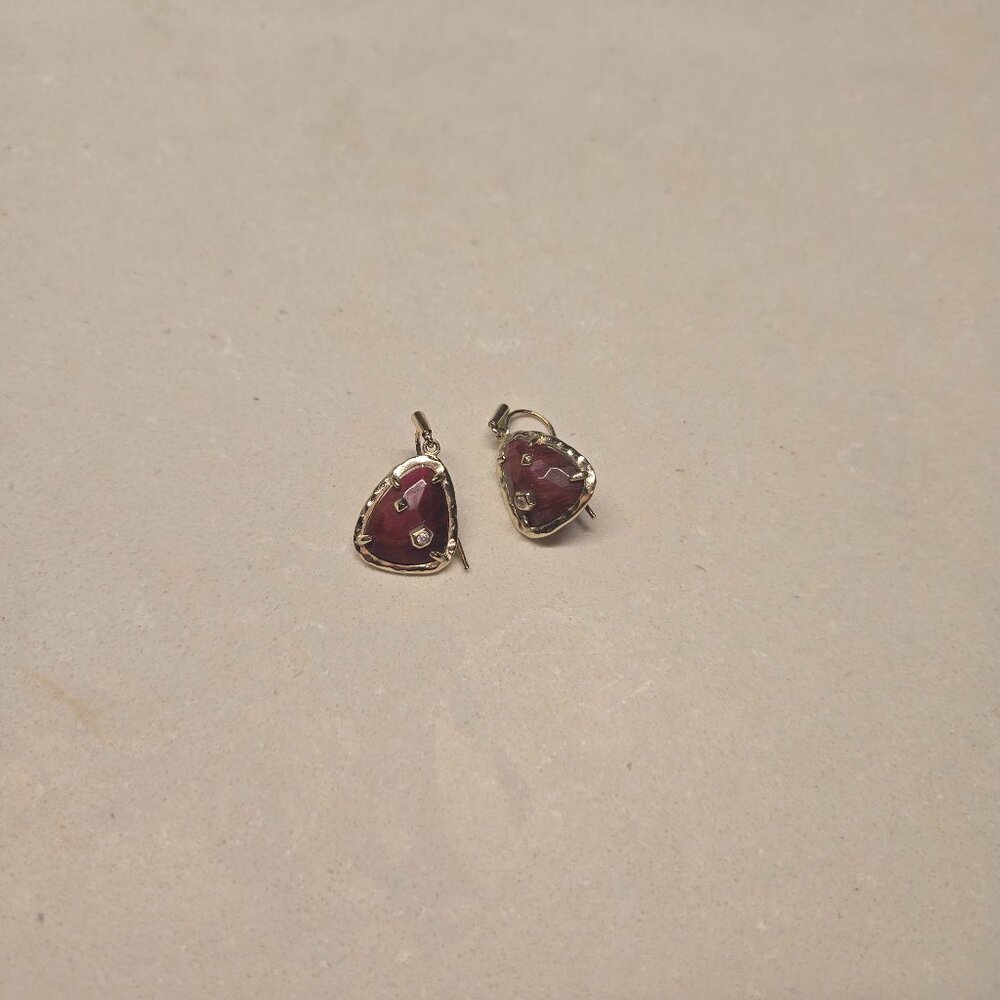 Kendra Scott drop earrings
